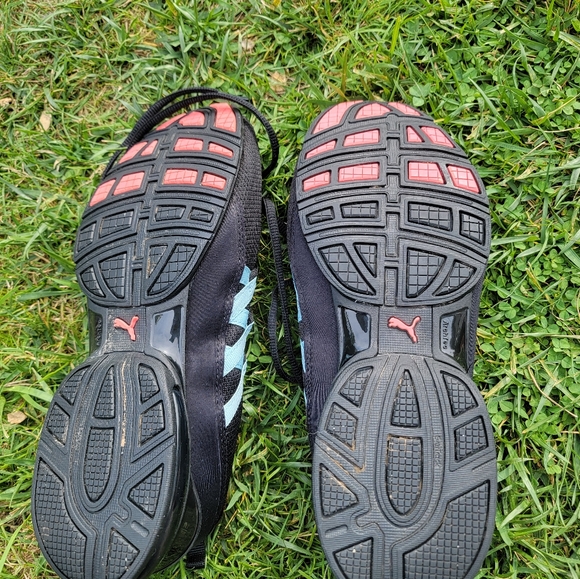 Puma Shoes - Picture 4 of 6